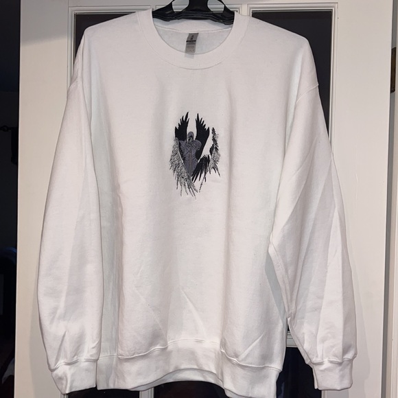 Knight With Faded Wings Size L Crewneck Sweater - Picture 2 of 4